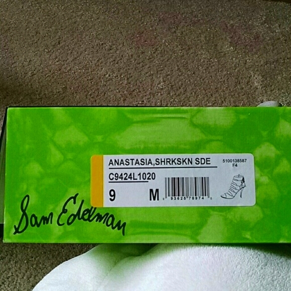 Sam Edelman - Picture 4 of 5